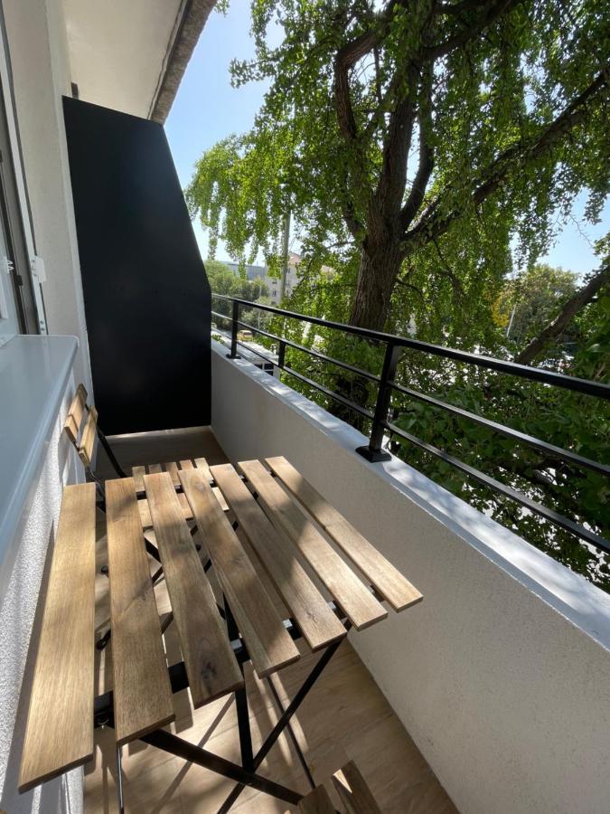 Vanquish Central Apartment Várna Kültér fotó