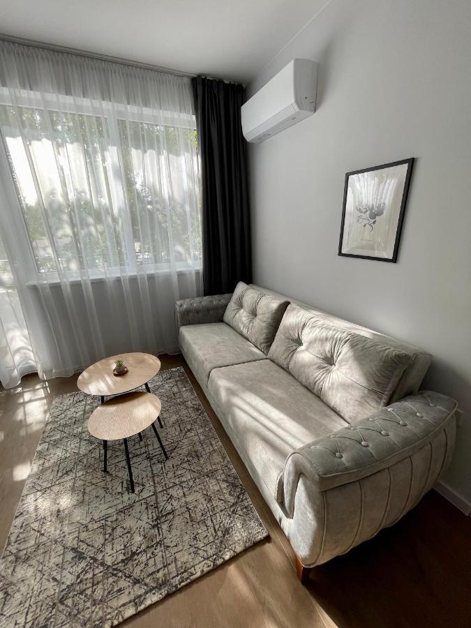 Vanquish Central Apartment Várna Kültér fotó