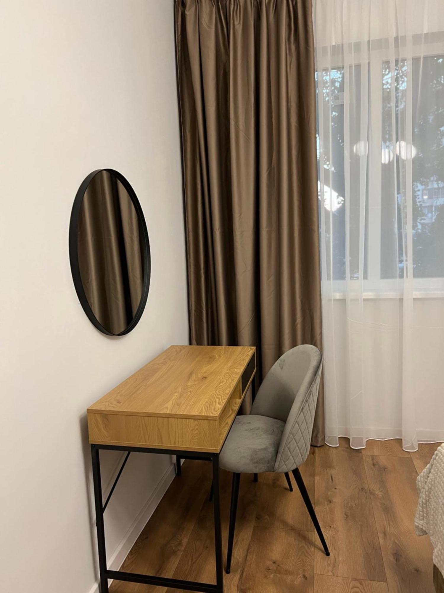 Vanquish Central Apartment Várna Kültér fotó
